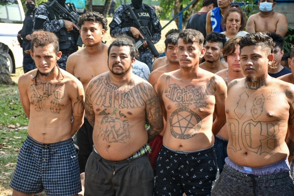 La Policía Nacional Civil de El Salvador informó que 536 terroristas fueron capturados el domingo 15 de mayo, fecha en la que se cumplieron 50 días de régimen de excepción. Foto Europa Press / Archivo 