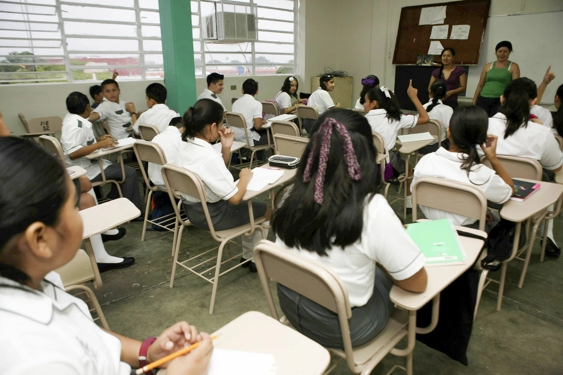 Más de 50% de los alumnos de educación básica no están asistiendo a clases presenciales escalonadas en Tabasco, ante el temor de sus tutores de enviarlos a las aulas porque pueden contagiarse de Covid-19. Foto Cuartoscuro / Archivo