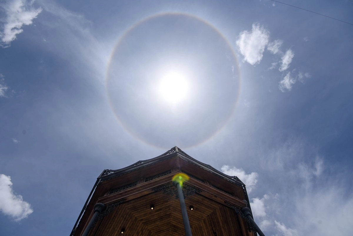 La vitamina D se obtiene principalmente de la exposición al sol. 
