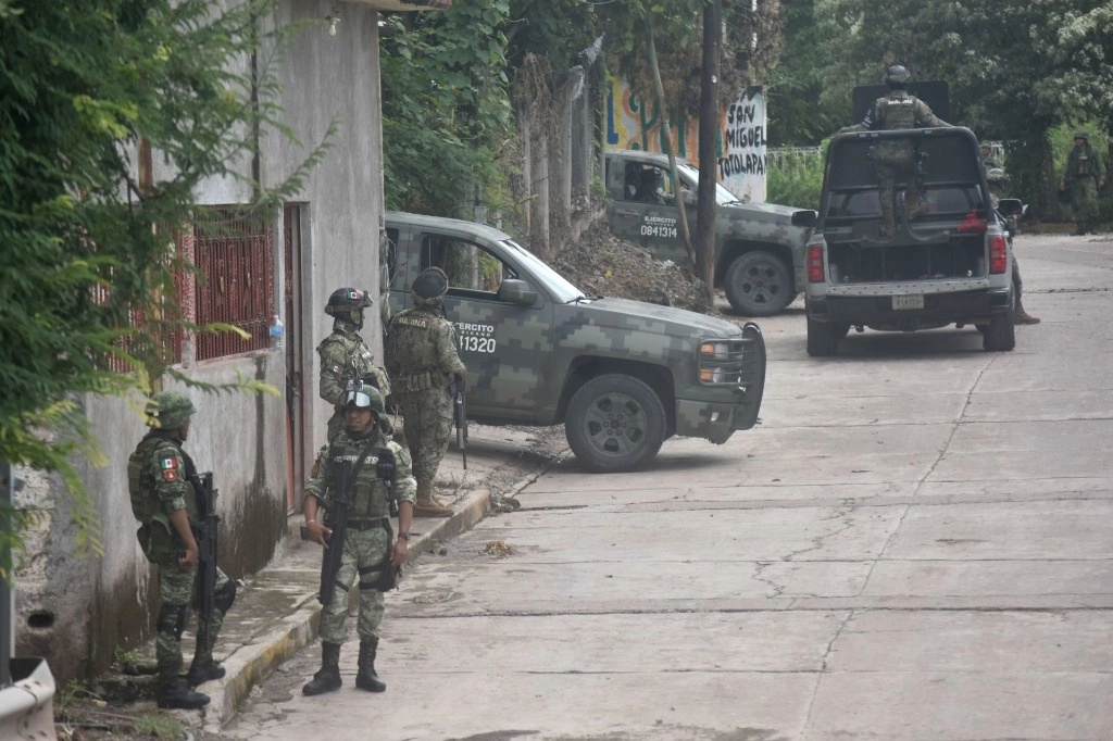 Patrullaje de soldados en calles de Guerrero. Foto Cuartoscuro/ archivo