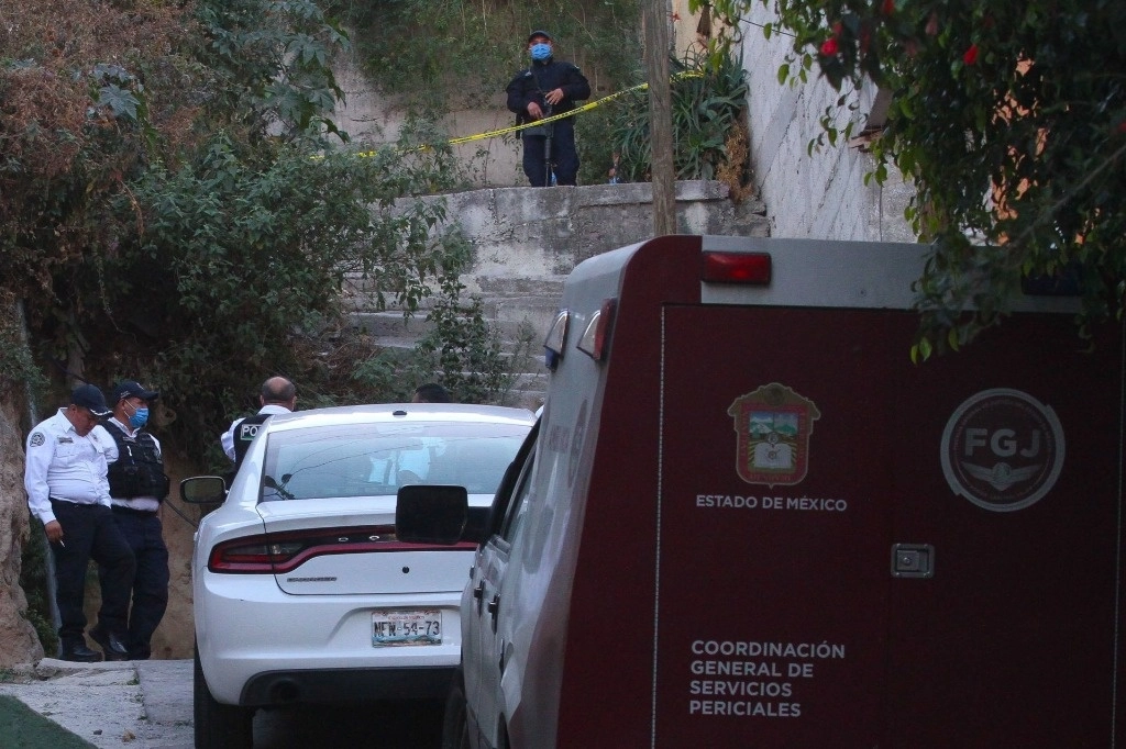 La FGJEM investiga el feminicidio de una menor de 15 años; el cadáver de la joven fue hallado en el parque Caracol, en el municipio de Tlalnepantla, Edomex. Foto Cuartoscuro / Archivo