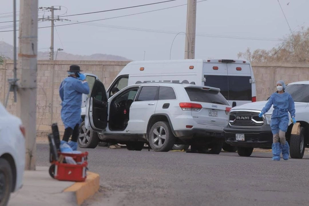 Los oficiales fueron agredidos por un grupo armado al ingresar a un domicilio al sur de Hermosillo, Sonora, como parte de una investigación en curso. Foto 