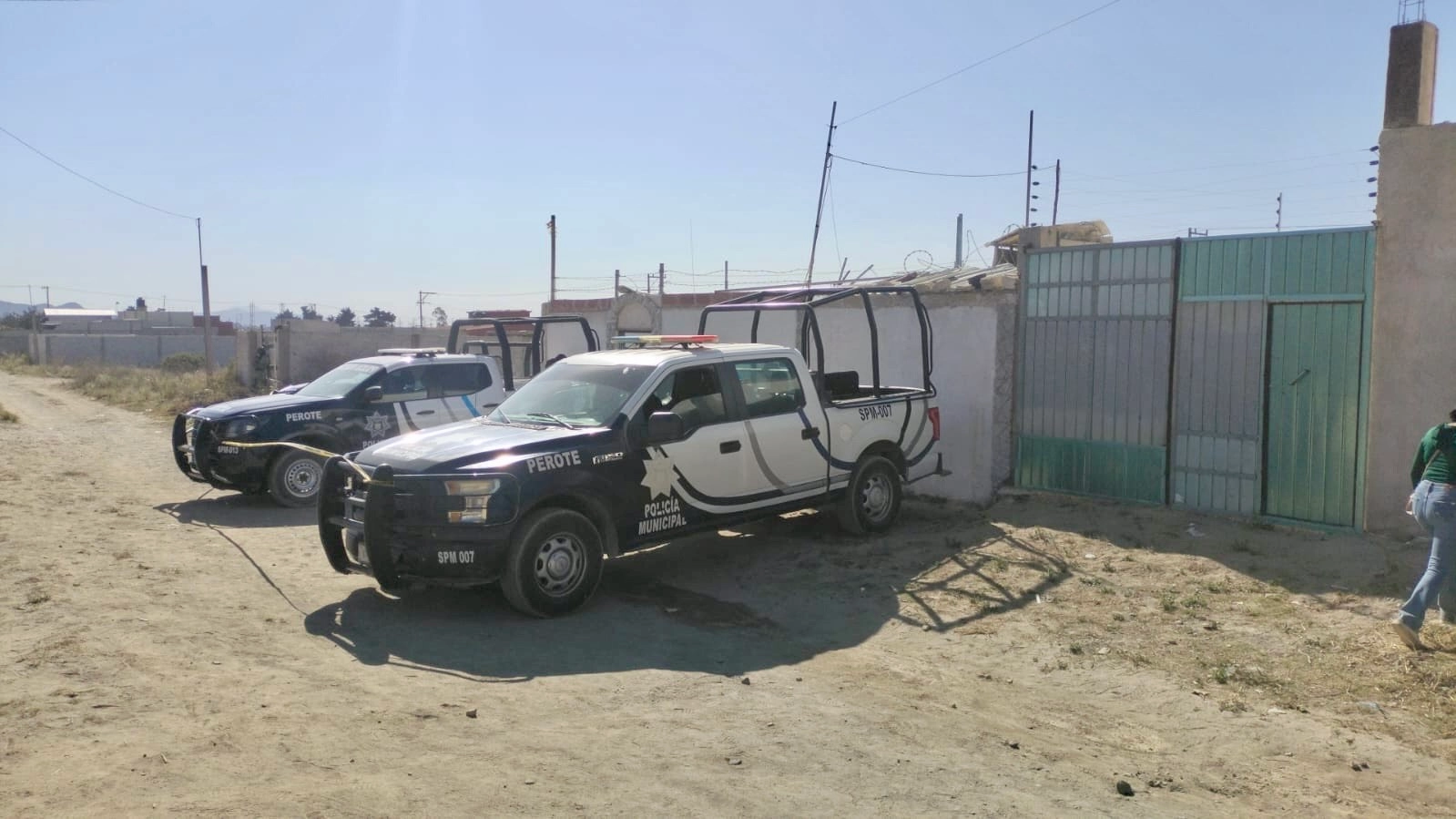  Un ataque armado ocurrido este miércoles en un taller mecánico de la colonia Del Bosque, en el municipio de Perote, dejó tres personas muertas y una más gravemente herida. Foto