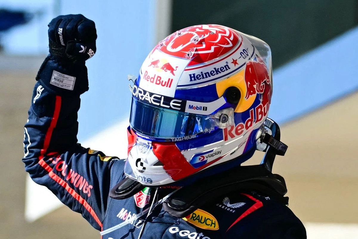 Max Verstappen, de la escudería Red Bull, celebra tras ganar el Gran Premio de Estados Unidos en el Circuito de las Américas en Austin, Texas, el 19 de octubre de 2025. Foto 