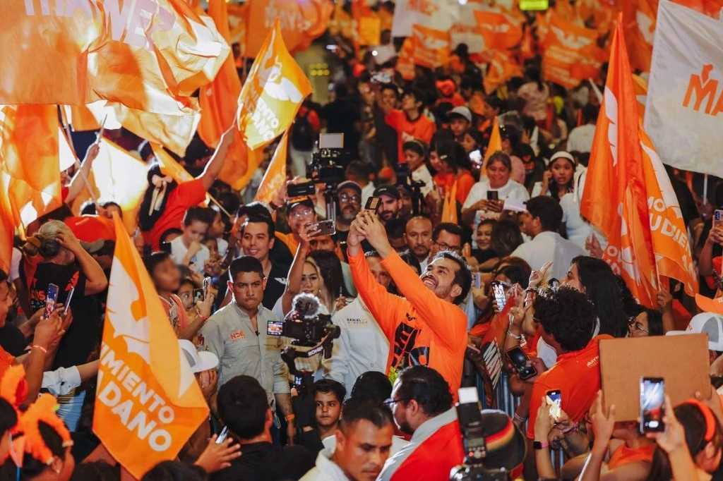 Jorge Álvarez Máynez, candidato presidencial de MC, estuvo en Campeche para cerrar su campaña. Foto Facebook Jorge Álvarez Máynez