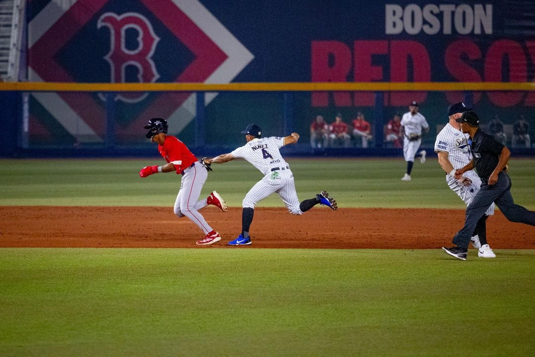 Los Medias Rojas extendieron su ventaja a 6-1 en la quinta entrada. Foto 
