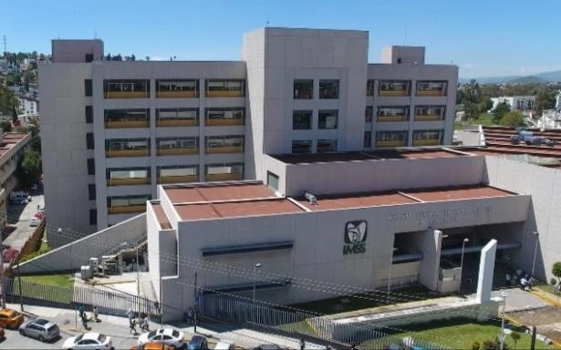 Médicos del IMSS en Puebla exigieron al gobierno del estado no criminalizar su trabajo. Foto IMSS