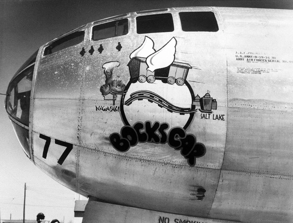 Parte delantera del avión apodado ‘Bockscar’, desde el cual fue arrojada la bomba atómica ‘Fat Man’, que destruyó la ciudad japonesa de Nagasaki el 9 de agosto de 1945. Imagen tomada el 26 de marzo de 1946. Foto 