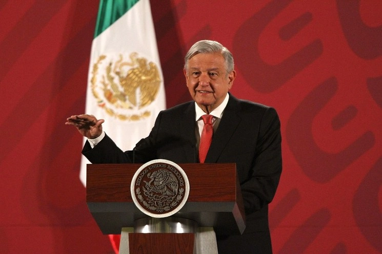 El presidente de la República, Andrés Manuel López Obrador, durante su conferencia matutina de este martes 11 de febrero. Foto María Luisa Severiano