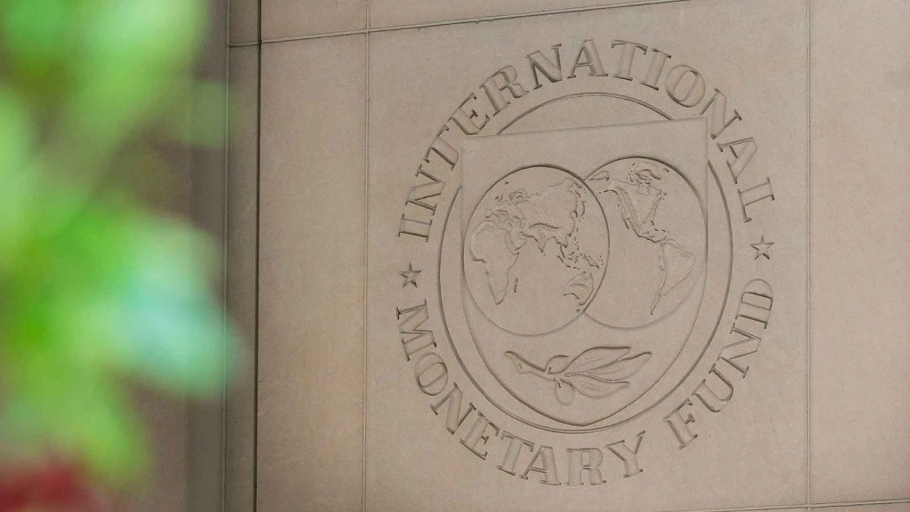 Se aguarda que el Ministerio de Economía difunda las condiciones de la licitación de títulos del miércoles, en la que se enfrentan vencimientos por unos 2.7 billones de pesos, comentaron operadores. Foto https://www.imf.org/ 