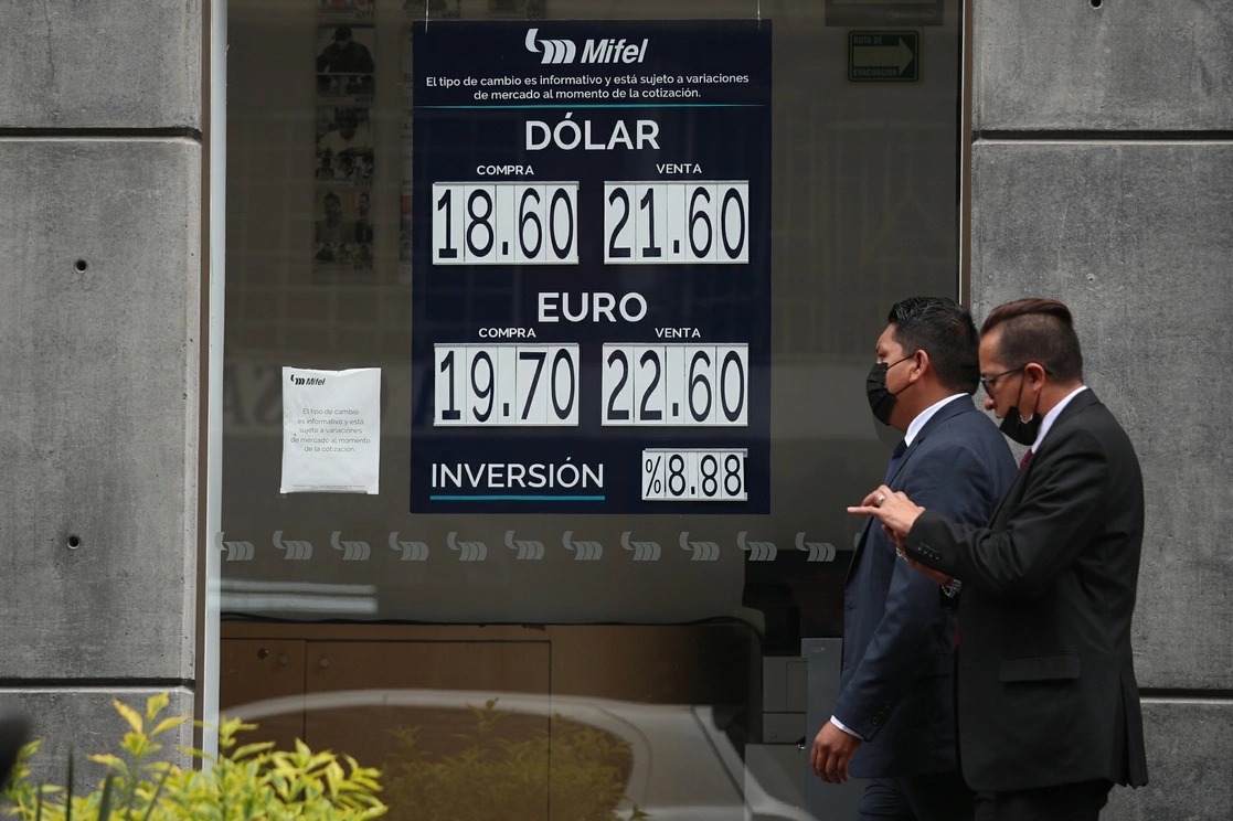 Cotización del dólar en la capital del país. Foto María Luisa Severiano / Archivo