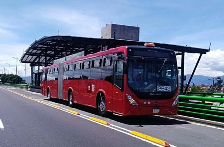 •Esta entrega representa la mayor flota de autobuses articulados en un solo paquete tanto para el sistema Metrobús como para todos los sistemas BRT de México. Foto cortesía Mercedes-Benz Autobuses.