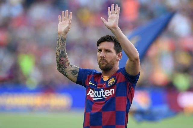 Lionel Messi no se presentará el domingo para una prueba de coronavirus ni al entrenamiento del lunes del Barcelona, tras el anuncio de esta semana de que quiere dejar el club en el que pasó toda su carrera, reportó la prensa española. Foto Afp / Archivo