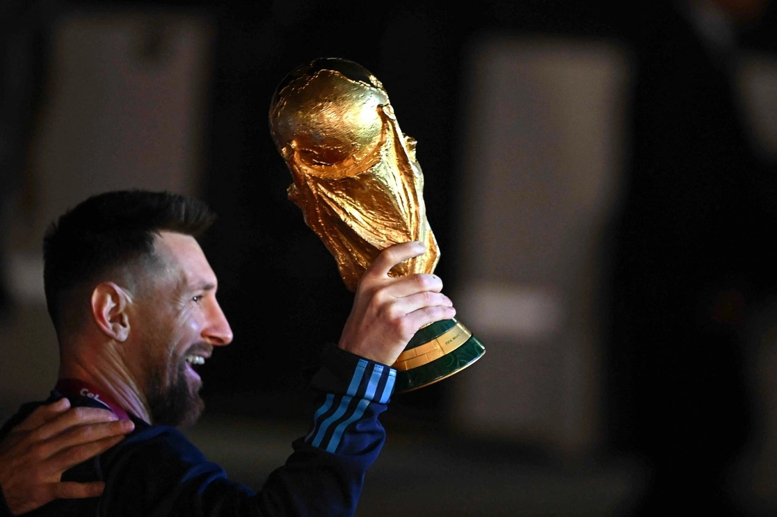 Lionel Messi regresará al Paris St Germain a principios de enero, dijo el técnico del club de la Ligue 1, Christophe Galtier. Foto Afp / Archivo
