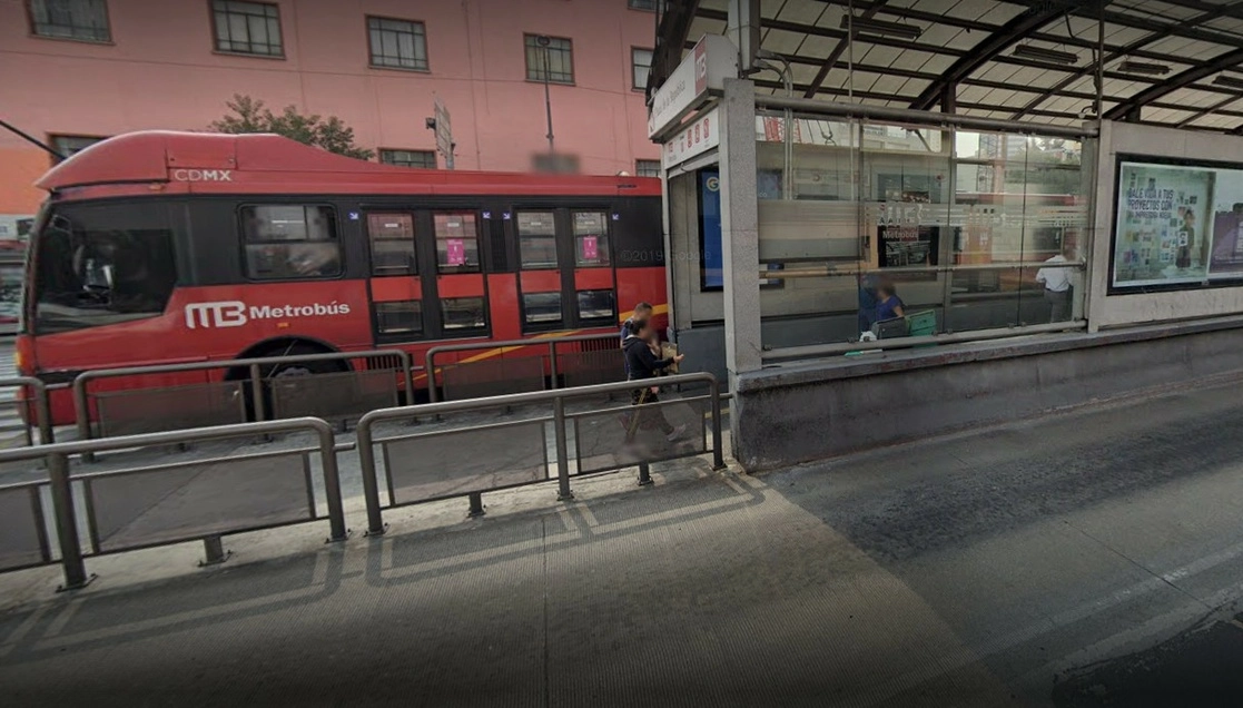 La estación Plaza de la República de Línea 1 con dirección sur a El Caminero, permanecerá cerrada del 23 al 25 de abril por remodelación. Imagen tomada de Google Street View