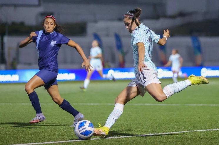 El representativo nacional se impuso por 6-0 y llegará pleno de confianza al partido por la presea de oro y reivindicar su hegemonía en la justa regional. Foto @miseleccionfem 