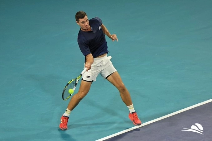 En el primer día de actividades del torneo, Escobedo sucumbió  ante Sebastián Ofner. 
 Foto @AbiertoTelcel