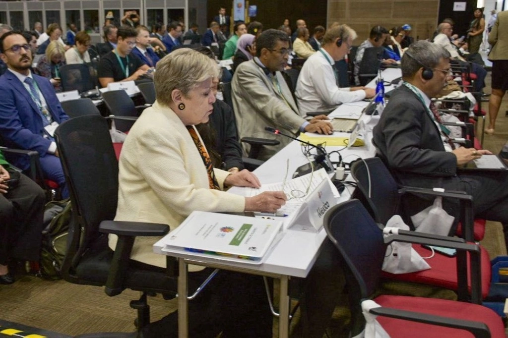 En la COP16, reafirma Alicia Bárcena el compromiso de México con una política ambiental humanista que une la justicia social y el cuidado de los recursos naturales. Foto Semarnat