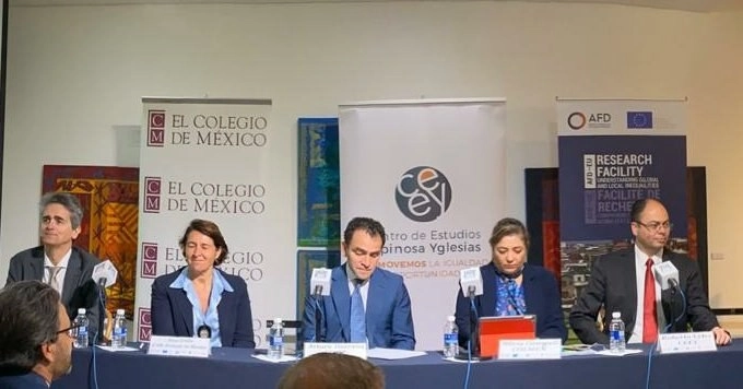 Uno de cada cuatro mexicanos cree que debería haber “igualdad absoluta” en el país, pero la mayoría no está dispuesto a pagar más impuestos para una mejor redistribución, revela un estudio del Centro de Estudios Espinosa Yglesias y el Colegio de México. Foto Twitter @UEenMexico