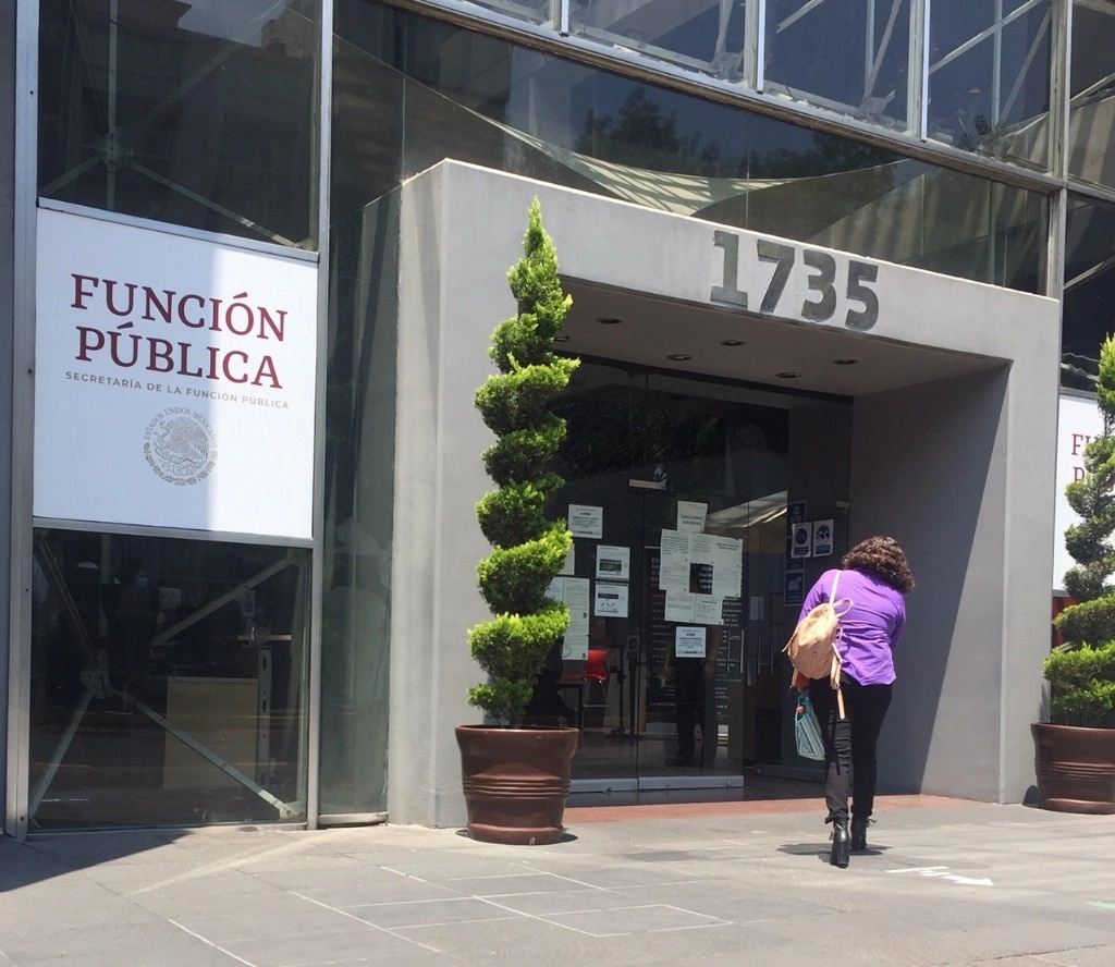 Edificio de la Secretaría de la Función Pública en la capital del país. Foto Guillermo Sologuren / Archivo
