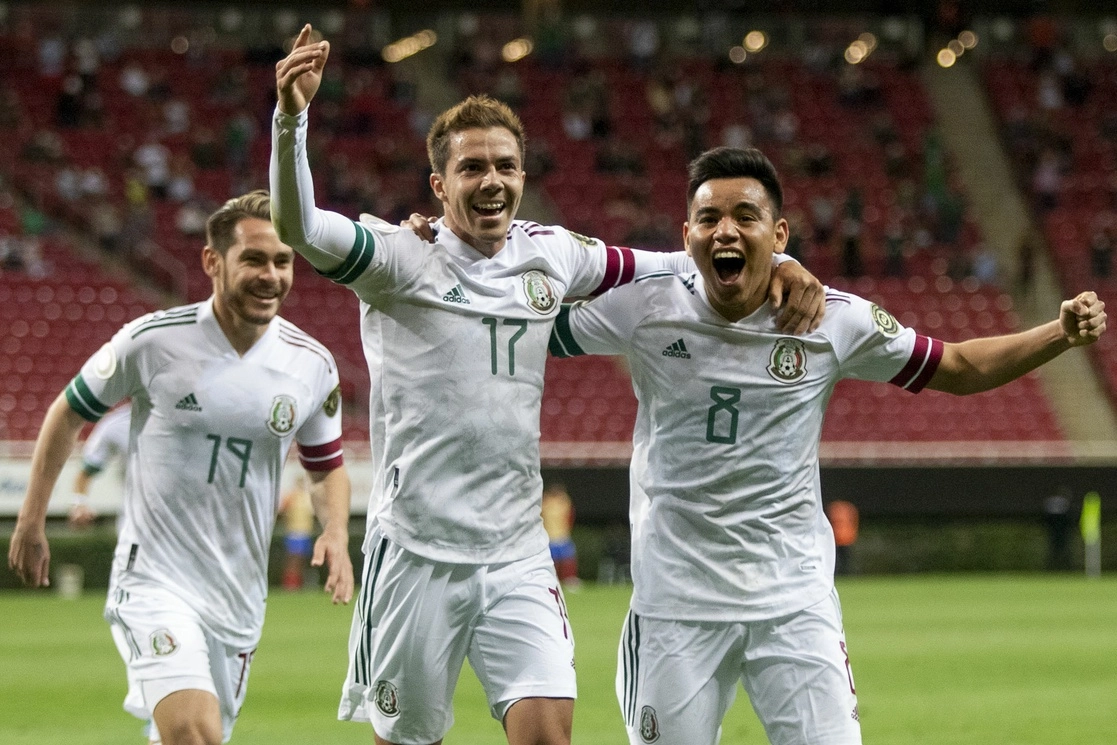 Festejo de los jugadores mexicanos. Foto @miseleccionmx
