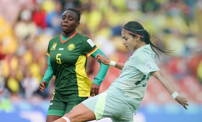 En el duelo quedó registrado el uso de la herramienta FVS, la cual está en una fase de ensayo y le permite a los entrenadores solicitar la revisión de ciertas jugadas. Foto @Miseleccionfem 