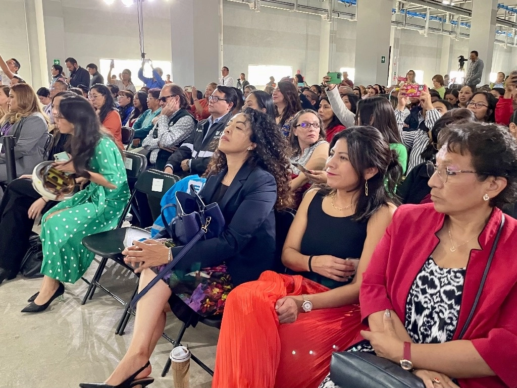 “Vivimos un tiempo crucial”, en medio de un proceso “que cambiará definitivamente el rumbo de México y el papel de las mujeres en nuestra sociedad", dijo la titular de la CNDH. Foto Roberto García Ortiz / archivo 