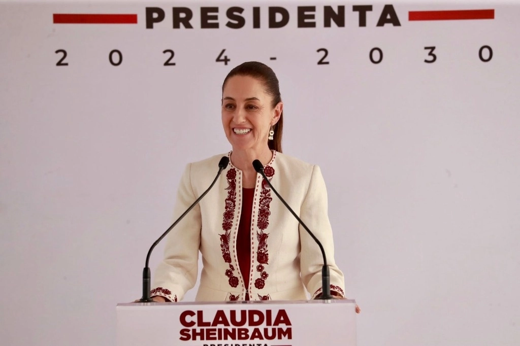 Claudia Sheinbaum, virtual presidenta electa, durante su conferencia de prensa en la casa de transición, ubicada en la alcaldía Iztapalapa, en la Ciudad de México, el 15 de julio de 2024. Foto Luis Castillo