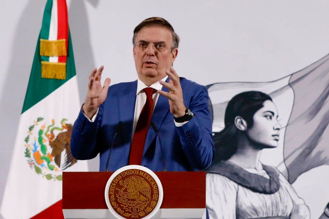 Marcelo Ebrard, secretario de Economía de México, durante la conferencia presidencial matutina del 4 de abril de 2025. Foto 