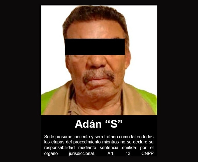 El gobierno de México extraditó a Estados Unidos a Adán Salazar Zamorano, alias ‘Don Adán’, fundador de ‘Los Salazar’, grupo delincuencial involucrado en el asesinato de Miroslava Breach Velducea, corresponsal de ‘La Jornada’ en Chihuahua. Foto FGR