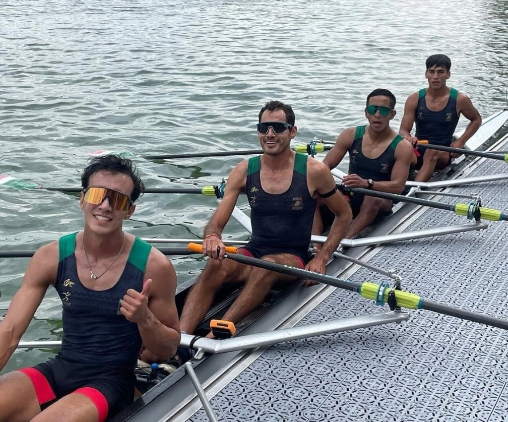 Los tricolores Miguel Carballo, Marco Velázquez, Rafael Mejía y José Navarro subieron a lo más alto del podio al ganar la final con tiempo de 5:47.39 minutos, con una ventaja de 35 centésimas de segundos por delante del representativo de Estados Unidos (5:47.74). Foto @CONADE