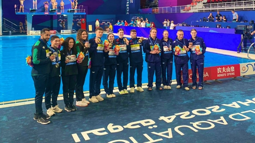 La selección mexicana de clavados logró su primera medalla en el Campeonato Mundial de Natación que se realiza en Doha, Qatar, el 2 de febrero de 2024. Foto tomada de X @COM_Mexico