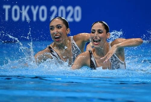 En la prueba de dueto técnico, las mexicanas también tuvieron una actuación destacada, luego de que Nuria Diosdado y Joana Jiménez culminaran en el cuarto peldaño. Ucrania se quedó con el oro, seguido de China e Israel. Foto Afp / Archivo