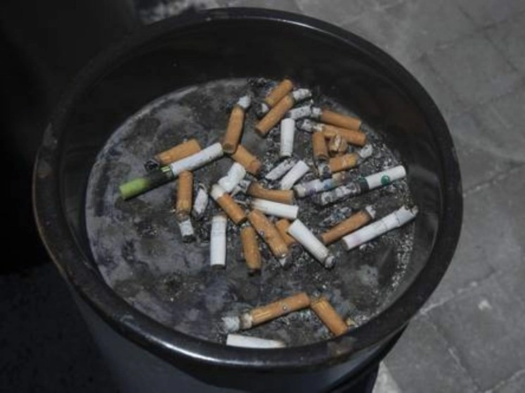 El director general de la OMS extendió felicitaciones por el decreto presidencial publicado el 22 de octubre de este año, sobre la prohibición de importación y exportación de sistemas electrónicos de administración de nicotina. Foto Cristina Rodríguez / Archivo