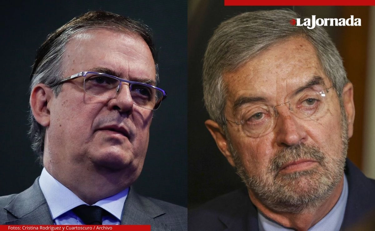 El secretario de Economía, Marcelo Ebrard y el canciller Juan Ramón de la Fuente. 