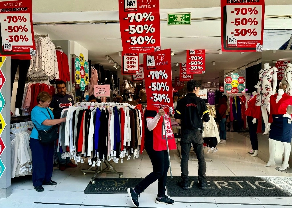 La Profeco informó que el fin de semana, tras conciliar 270 inconformidades, recuperó para los clientes un millón 690 mil pesos por quejas contra negocios. Foto Luis Castillo