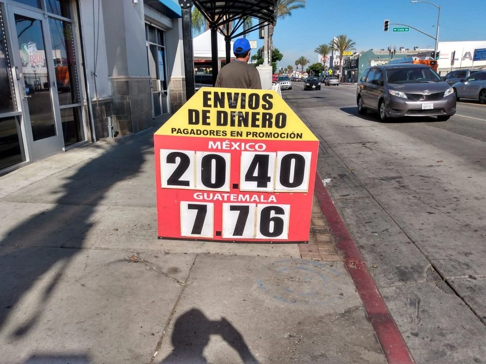 De acuerdo con datos del Banco Mundial, el flujo de remesas a nivel global sumó 685 mil millones de dólares en 2024. Foto 