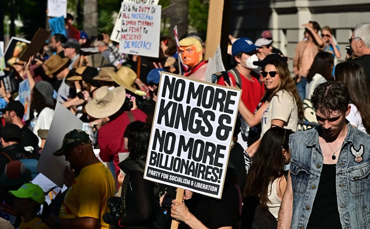 El sábado, alrededor de 7 millones de personas protestaron en EU contra Trump.
