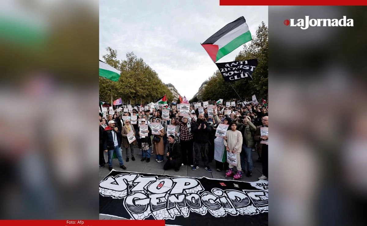 Manifestantes protestan en París en solidaridad con los palestinos y para condenar la interceptación de la Global Sumud Flotilla por parte de Israel. Foto 