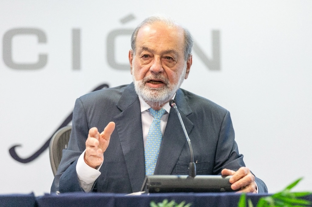 A mediados de febrero Carlos Slim declaró: "no veo en qué me ha beneficiado el gobierno de Andrés Manuel López Obrador". Foto Pablo Ramos