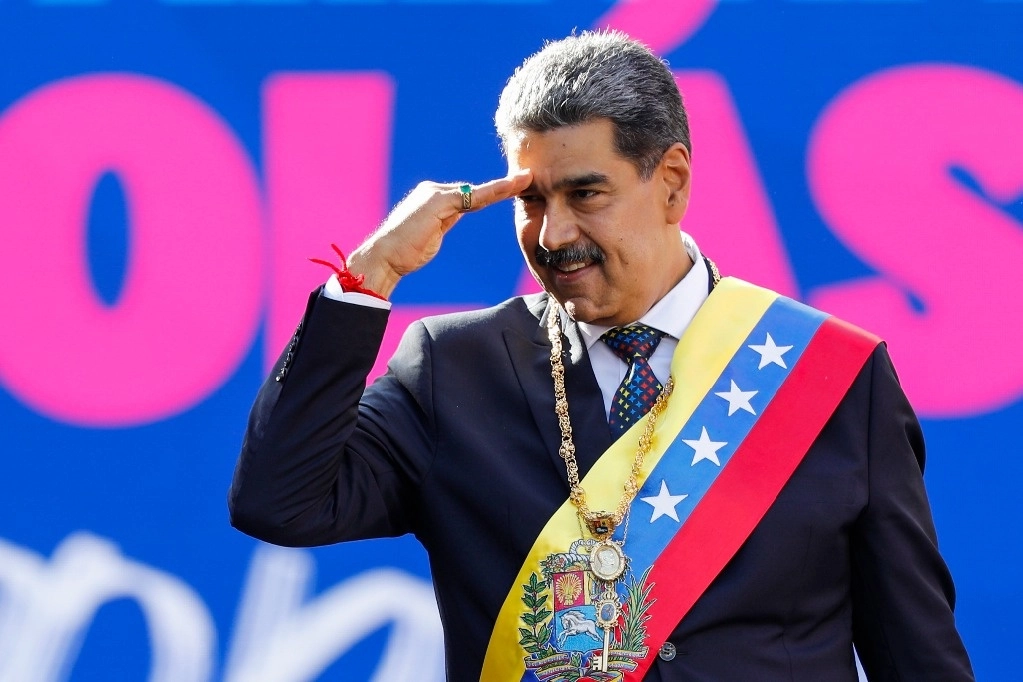 El gobierno de Estados Unidos ofrecío "una recompensa de 25 millones de dólares" por el arresto del presidente venezolano Nicolás Maduro. Foto Ap