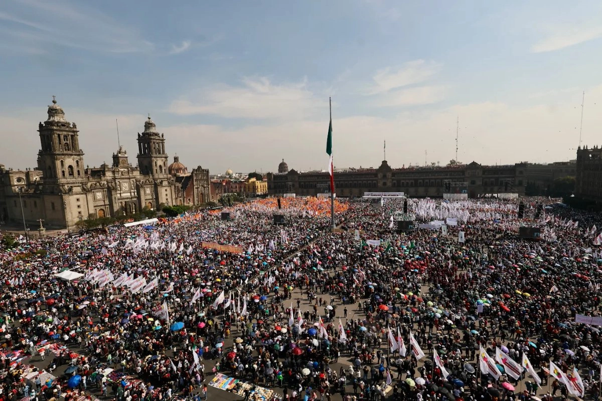 Vista de la Plaza de la Constitución durante el acto realizado el sábado para conmemorar siete años del inicio de la Cuarta Transformación. 