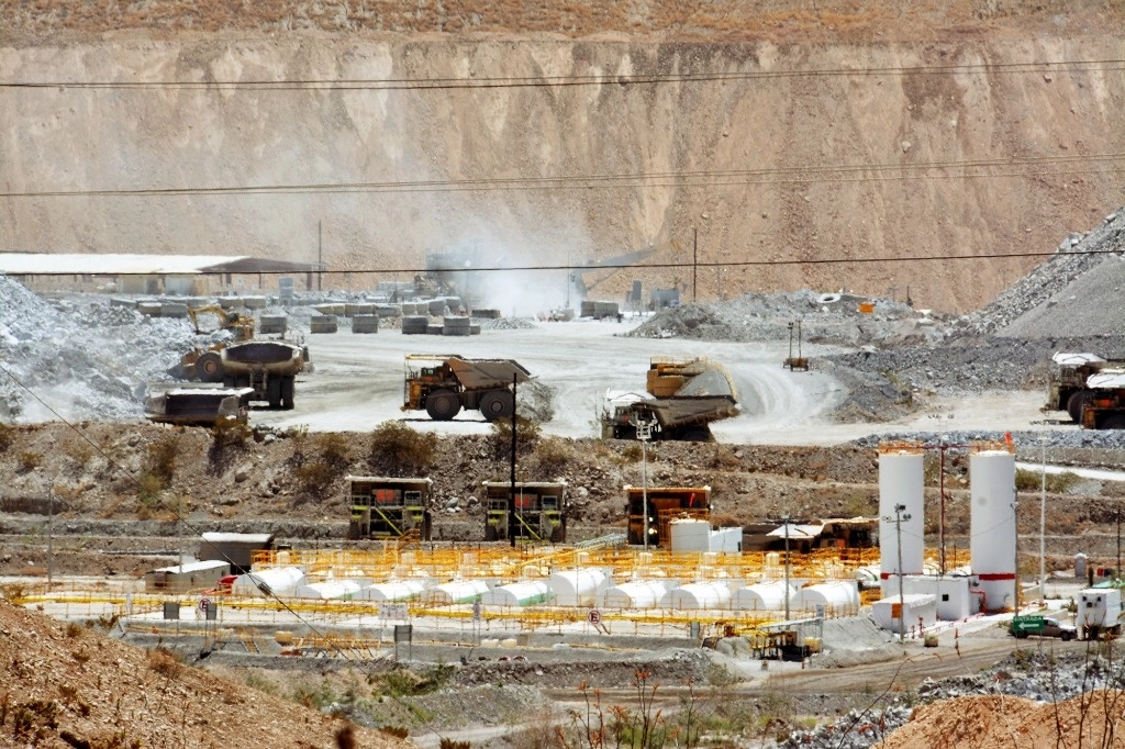 Vista de la mina de oro Peñasquito, propiedad de la estadunidense Newmont, a la que aporta 20 por ciento de su producción mundial de oro. Foto Alfredo Valadez 