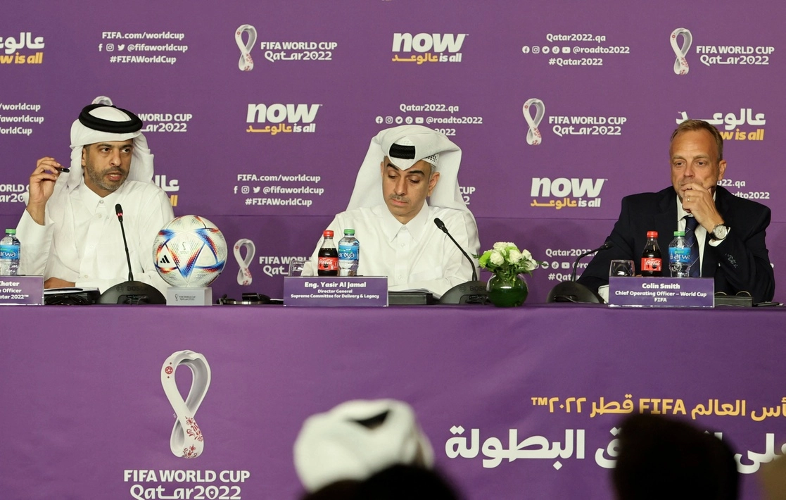 Al menos 7 por ciento de boletos siguen disponibles para el Mundial catarí, anunciaron ayer los organizadores durante una conferencia en Doha, donde dieron a conocer los pormenores para recibir a los aficionados, a quienes albergarán en hoteles, departamentos, cruceros y lugares para acampar. Foto Ap




