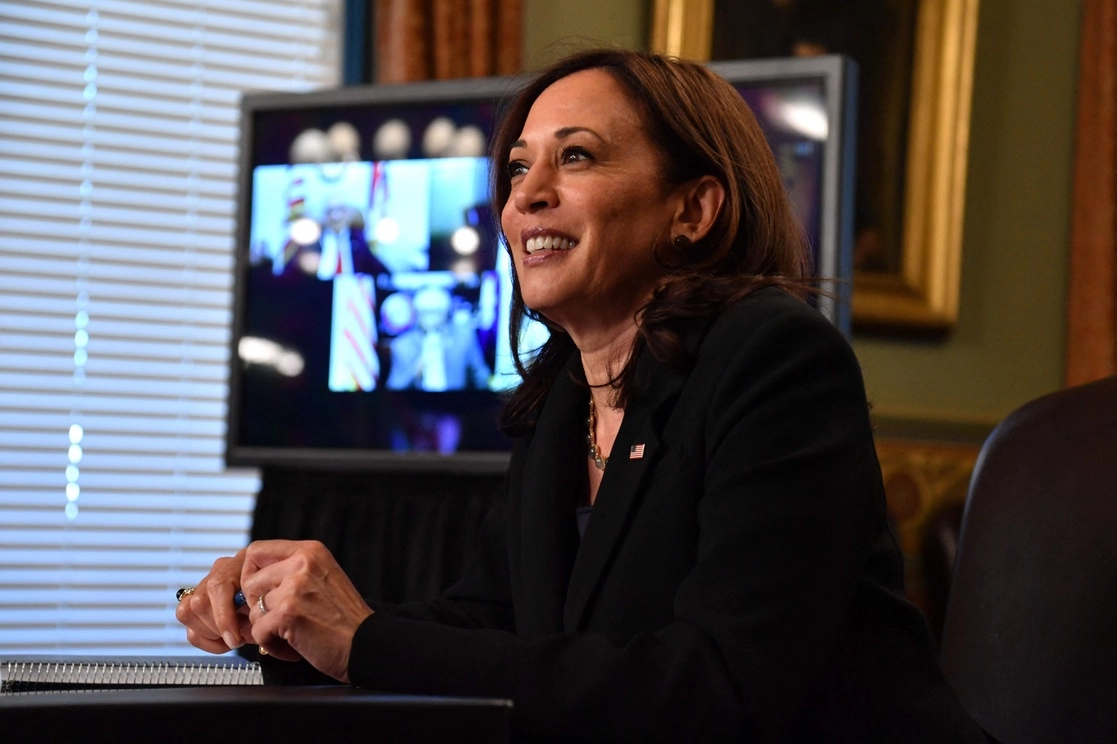 La vicepresidenta de Estados Unidos, Kamala Harris, antes de concluir una reunión de trabajo con integrantes del Congreso, en Washington, el 26 de mayo de 2021. Foto Afp