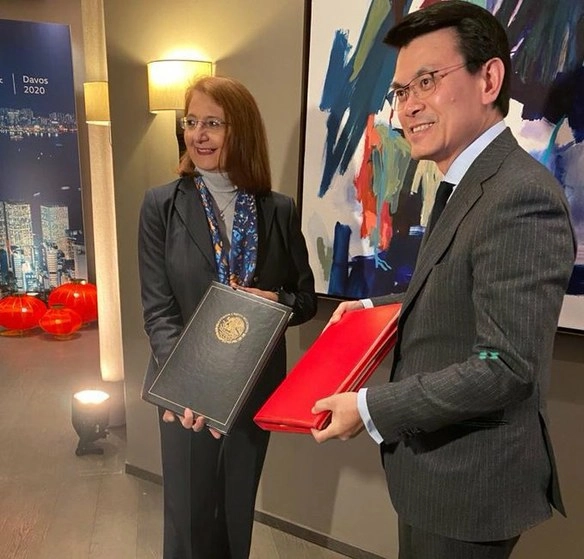 Representantes de ambos países anuncian el acuerdo. Foto @SE_mx