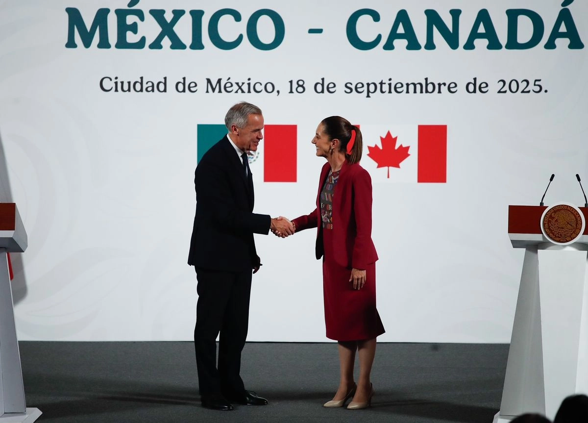 El primer ministro de Canadá, Mark Carney y la presidenta de México Claudia Sheinbaum ofrecieron una conferencia conjunta, al termino de la reunión que sostuvieron en privado. Foto 