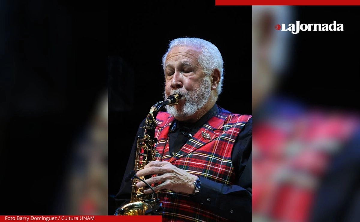 El saxofonista Paquito D’Rivera durante el concierto que dio el domingo pasado para promocionar su disco ‘La Fleur de Cayenne’, que también fue parte del Festival de Música de Morelia Miguel Bernal Jiménez. Foto Barry Domínguez / Cultura UNAM
