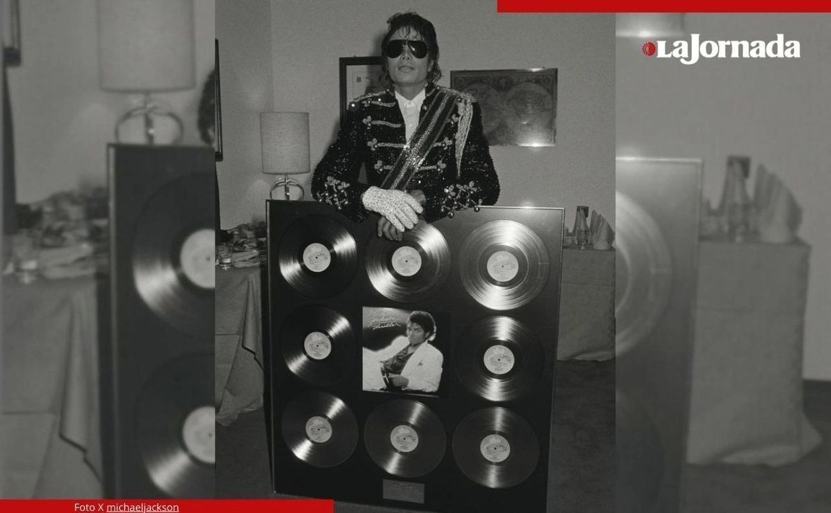Michael Jackson nació el 29 de agosto de 1958; tras formar parte de The Jackson Five encontró la mayor fama en su faceta de solista con canciones como 'Thriller', 'The Way You Make Me Feel' o 'Black or White'; vendió más de 400 millones de discos y ganó 15 premios Grammy. Foto 