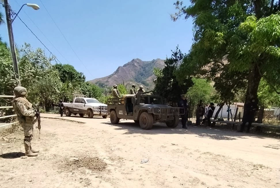 En la región de Tierra Caliente de Michoacán se desactivaron 68 explosivos hechizo que son usados por grupos criminales. Foto